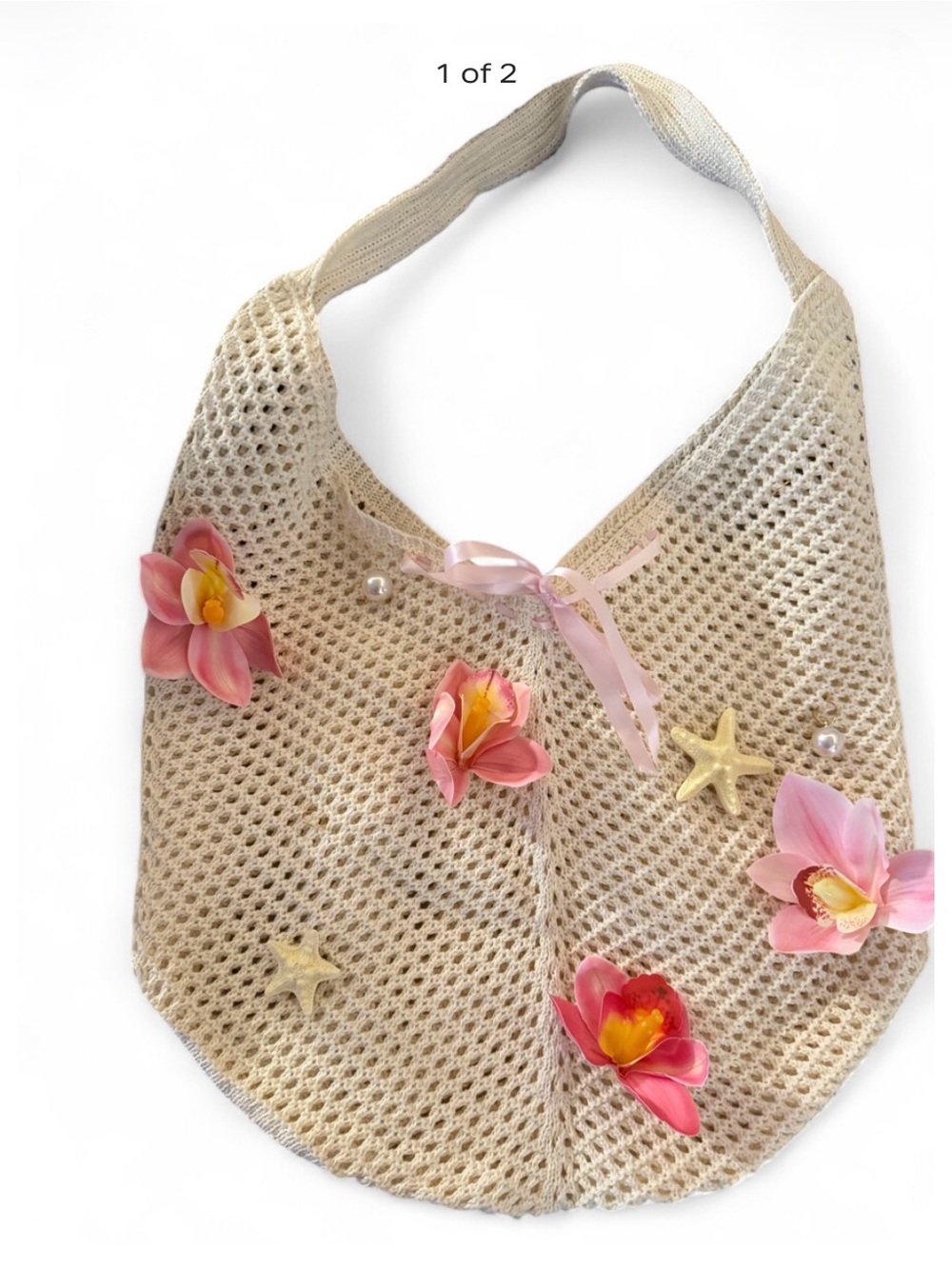 Cream crochet bag with pink flowers and starfish #crochet #floral